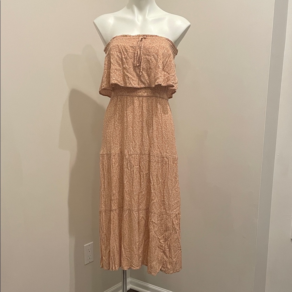 American Eagle Outfitters Strapless Ruffle Maxi Dress in Peach